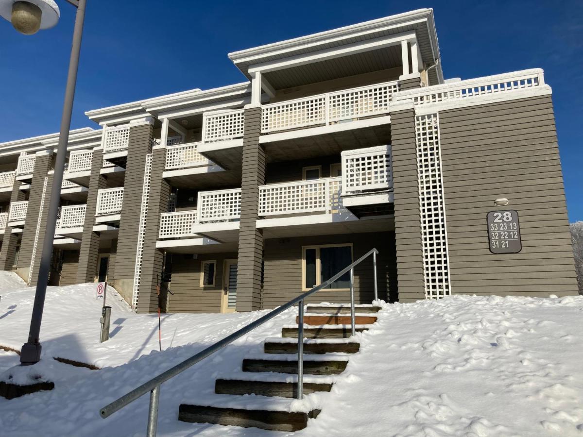 Ski-In, Ski-Out Chaleureux Studio Loft Au Pied Des Pistes De Ski Apartment Stoneham Ngoại thất bức ảnh